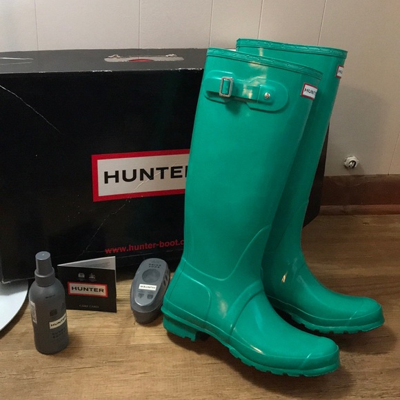 hunter rain boots size 10